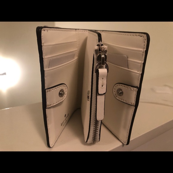 Kate Spade Wallet-New - Picture 5 of 6